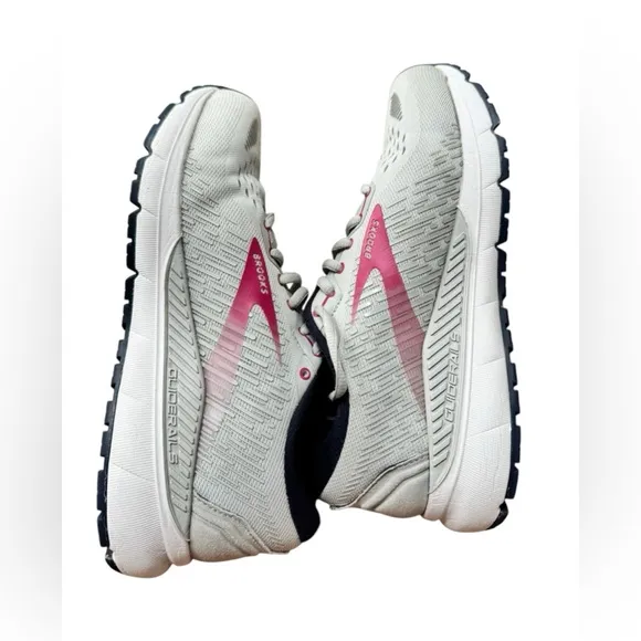 Brooks Women's Running Shoes - Gray and Pink