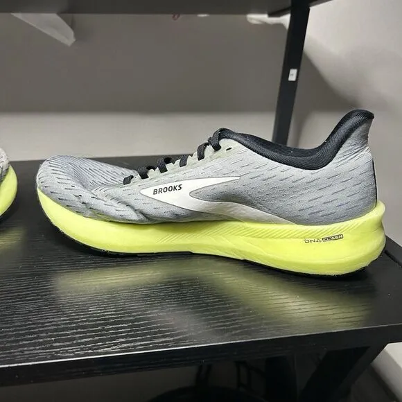 Brooks Hyperion Tempo Mens Size 11.5 Gray Running Shoes Sneakers