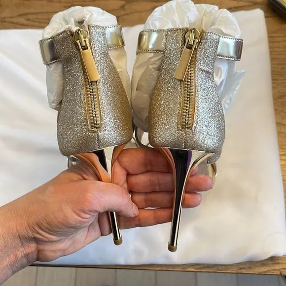 BRUNO RICCI GOLD SPARKLY SANDALS.  NEW.  REGULAR PRICE $385