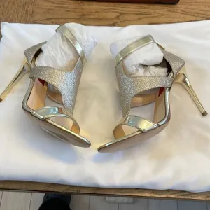 BRUNO RICCI GOLD SPARKLY SANDALS.  NEW.  REGULAR PRICE $385