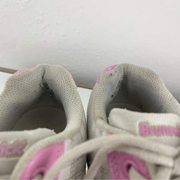 BRUNSWICK Y2K White Bubblegum Pink Quilted Lace Up Casual Bowler Oxford Sneakers