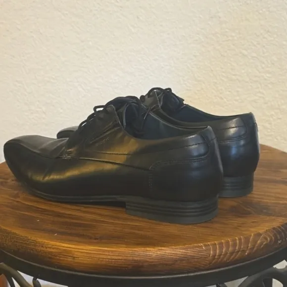 Bugatti 1802 Mens Black Premium leather Dress shoes MINT! 44 Sz.11