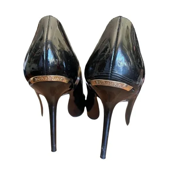 Burberry Black Patent Peep Toe Heels Size 35.5