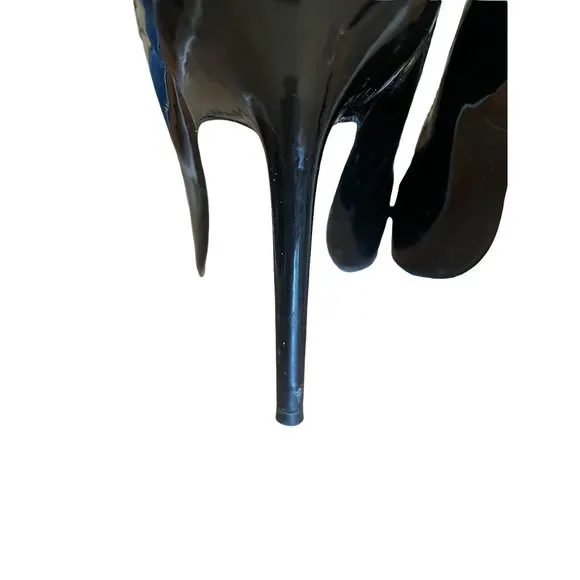 Burberry Black Patent Peep Toe Heels Size 35.5