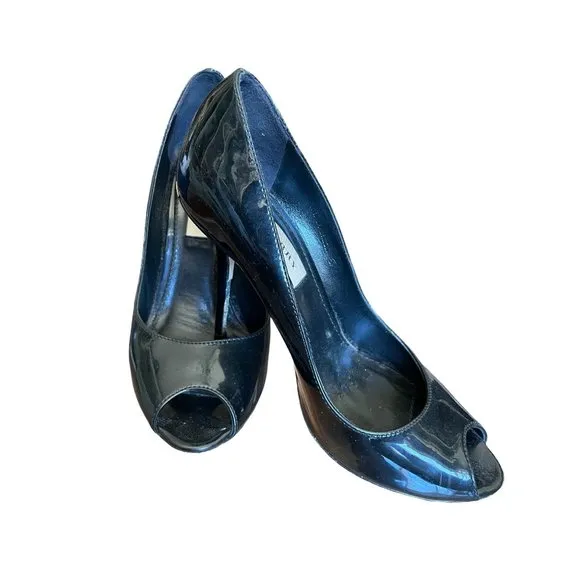Burberry Black Patent Peep Toe Heels Size 35.5