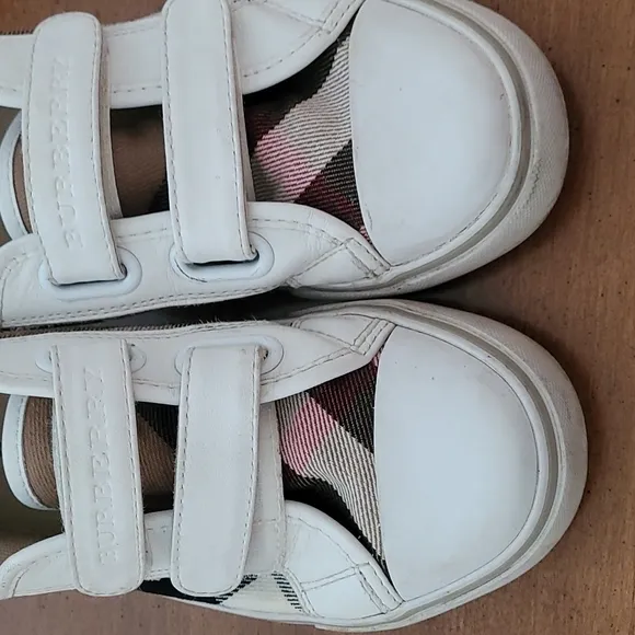 Burberry Kids  Unisex White Leather Velcro Sneakers