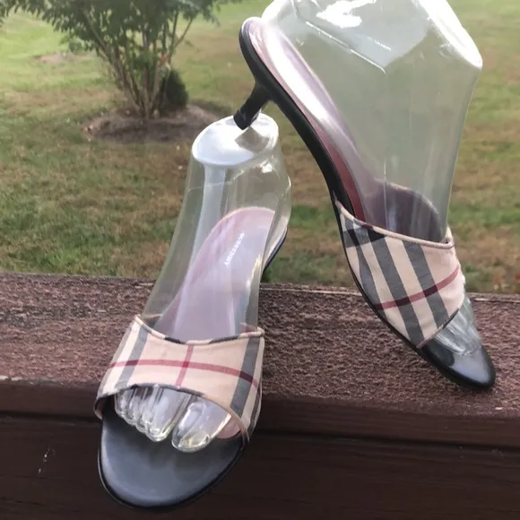 Burberry Nova Shoes