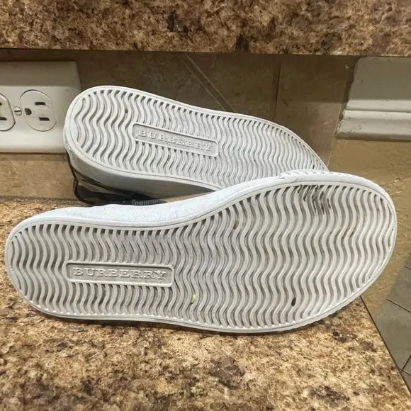 Burberry sneakers