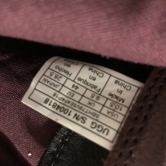 Burgundy color Men’s UGG Boots