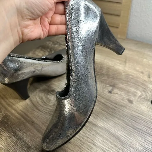 Calleen Cordero Women’s 9 Silver Heels Shoes