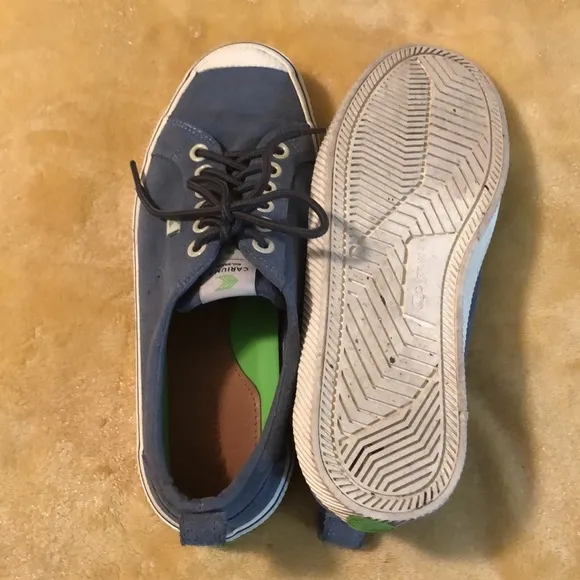Cariuma Rio Brazil Unisex Suede Sneakers, Men’s Size 8.5, Women’s Size 10