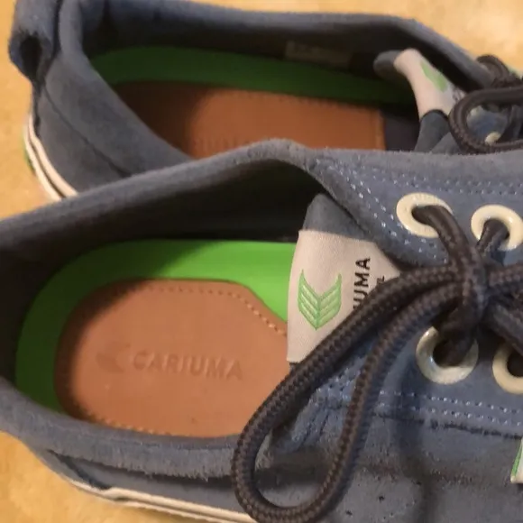 Cariuma Rio Brazil Unisex Suede Sneakers, Men’s Size 8.5, Women’s Size 10