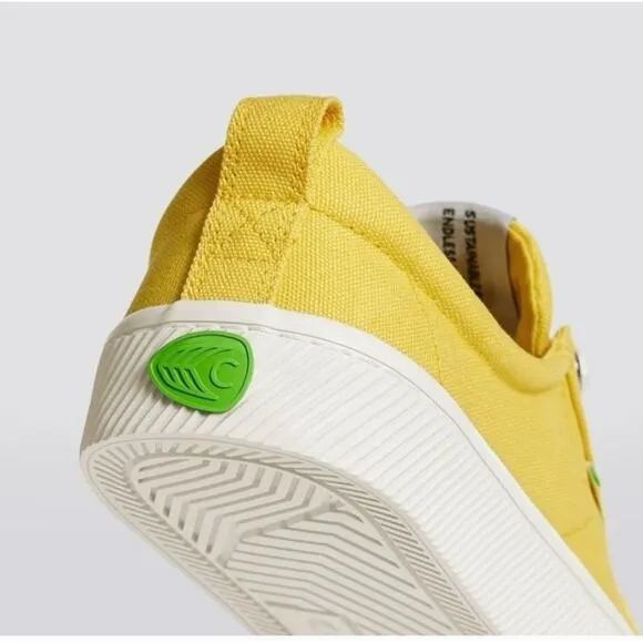 Cariuma Unisex OCA low-top canvas sneakers
