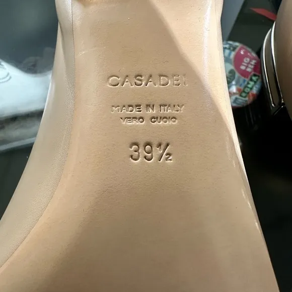 Casadei Women's Tan Chain-Trimmed  Flats - 39.5 Italy