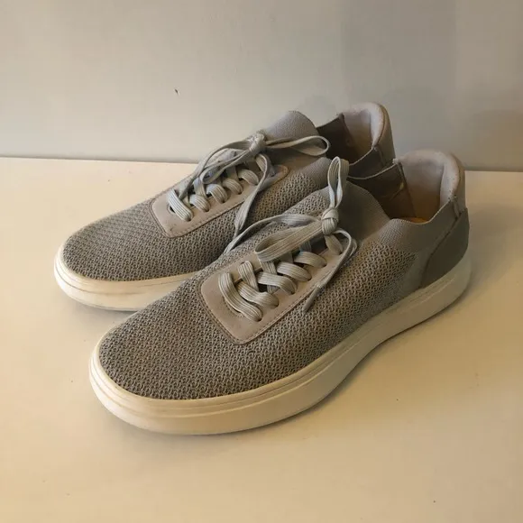 Casca Unisex Avro Round Toe Low Top Lace Up Sneakers | Men's 8 / Women's 10