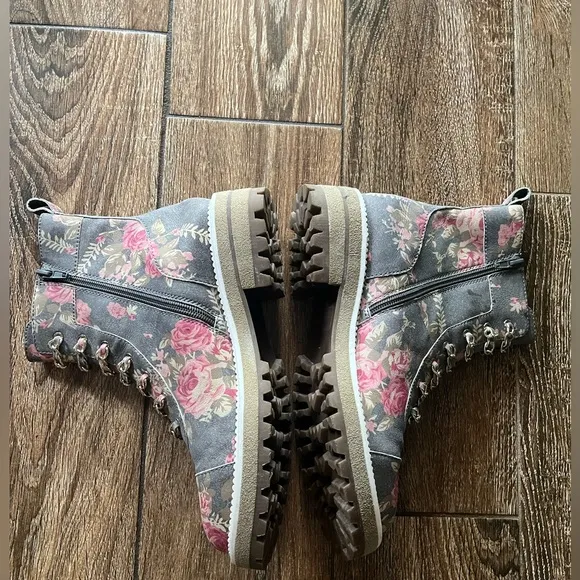 Cecelia New York floral hiker boots