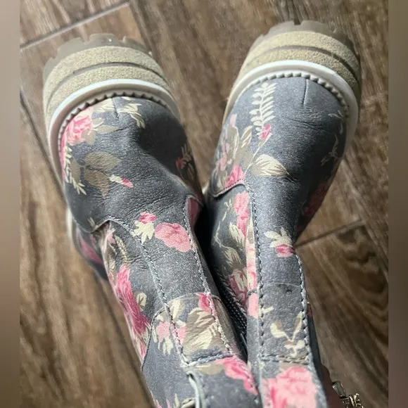 Cecelia New York floral hiker boots