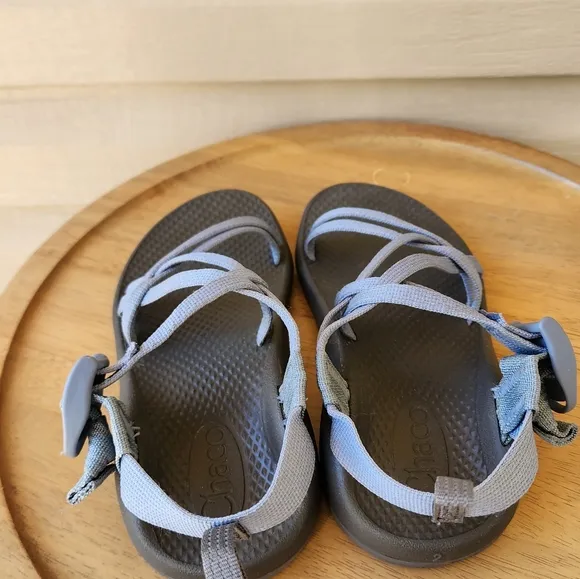 Chaco kids sandals size 2