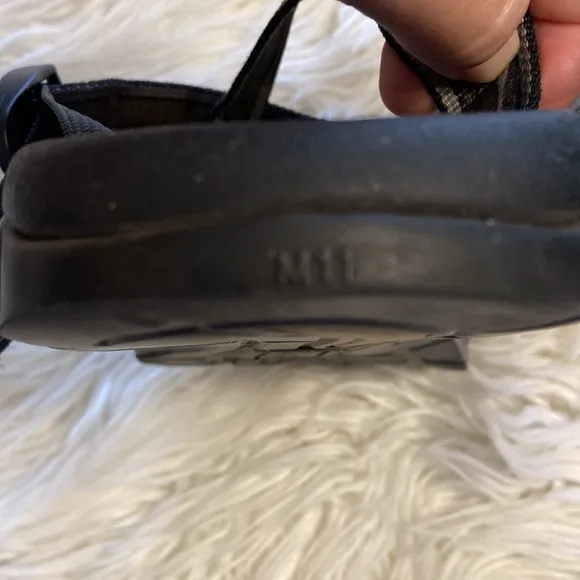 CHACO Man Sandals size 11 excellent condition please see all photos