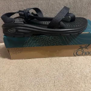 Chaco Men’s Z Volv 2 Navy Sandals Size 12‎