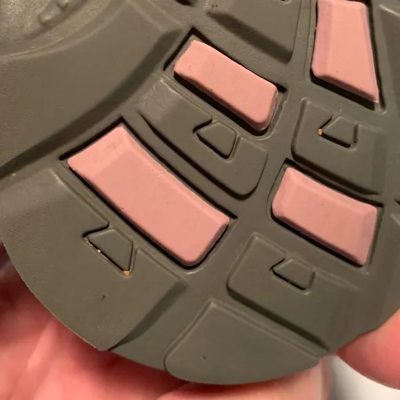 Chaco Sandals Youth Size 1 Pink &amp; Black in like New Condition