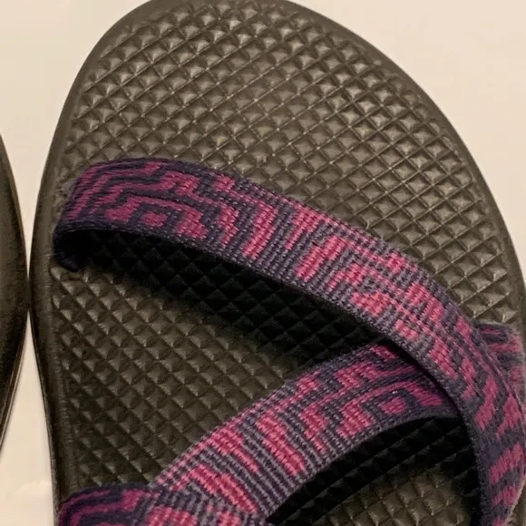 Chaco Sandals Youth Size 4 Great Colors and Condition! See pics