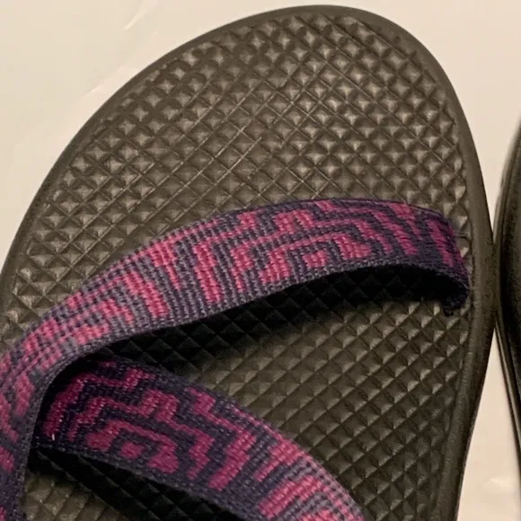 Chaco Sandals Youth Size 4 Great Colors and Condition! See pics