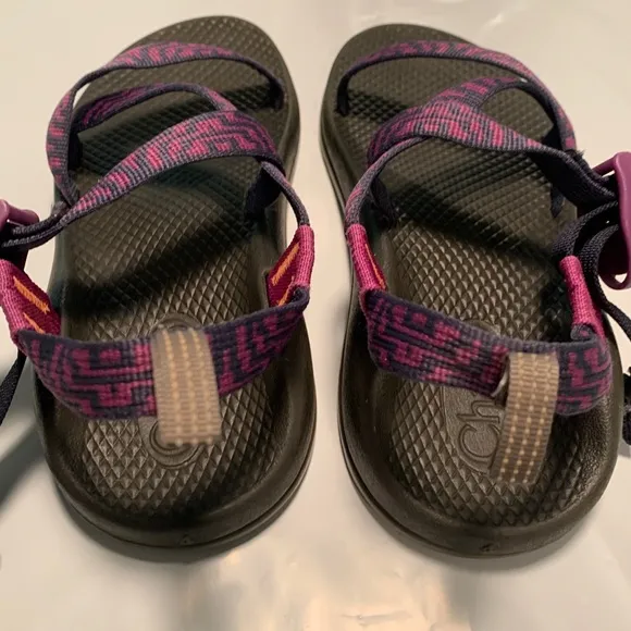 Chaco Sandals Youth Size 4 Great Colors and Condition! See pics
