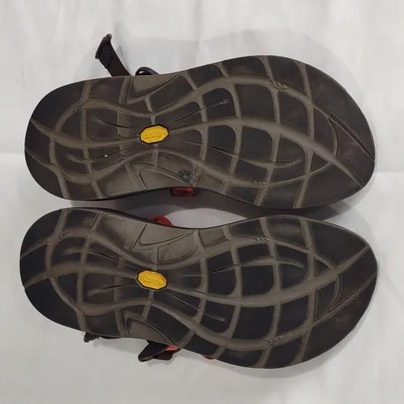CHACO SANDALS.