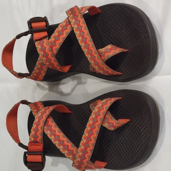 CHACO SANDALS.