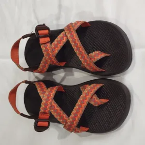CHACO SANDALS.