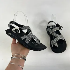 Chaco Zvolv 2 Sandals Women's 7 Black &amp; White Hook &amp; Loop Slingback Sandals