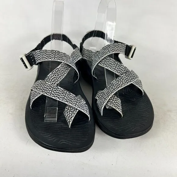 Chaco Zvolv 2 Sandals Women's 7 Black &amp; White Hook &amp; Loop Slingback Sandals