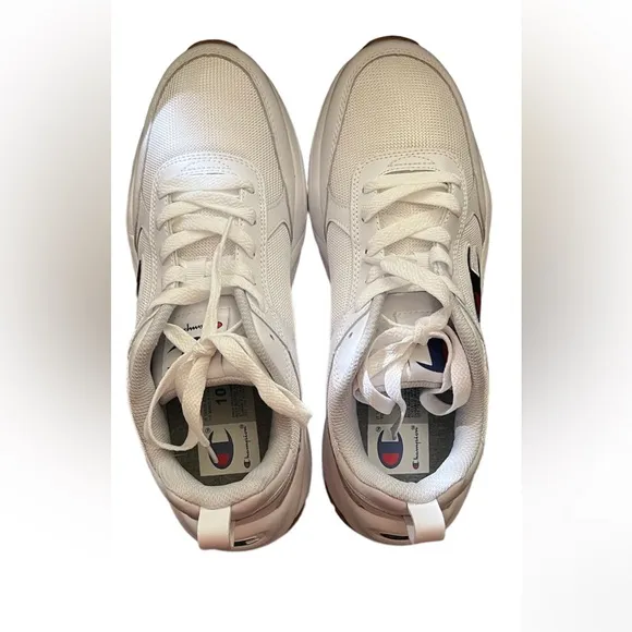 CHAMPION SNEAKERS MENS 10 WOMEN’S 11.5WOMEN CAN WEAR TOO