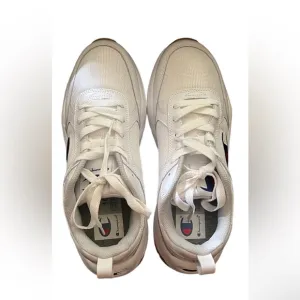 CHAMPION SNEAKERS MENS 10 WOMEN’S 11.5WOMEN CAN WEAR TOO