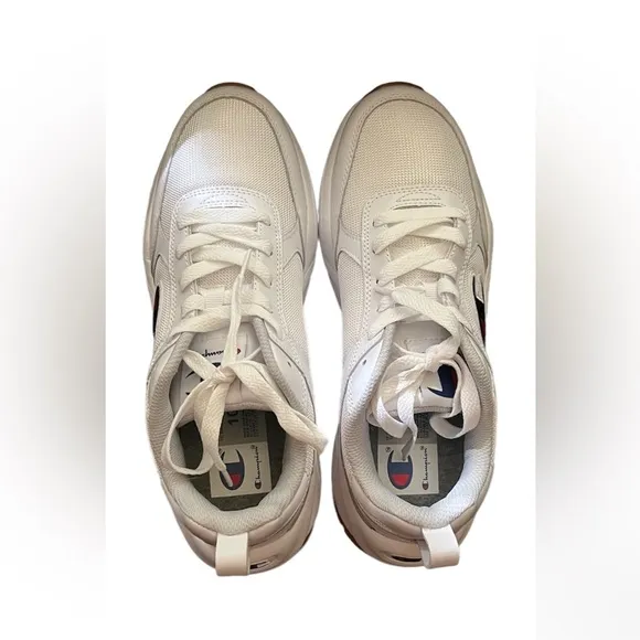 CHAMPION SNEAKERS MENS 10 WOMEN’S 11.5WOMEN CAN WEAR TOO
