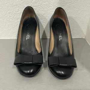CHANEL Black Bow Heels