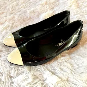 CHANEL Coco Chanel Black Patent Leather Cap-Toe CC Ballet Flats Size 38 Euro