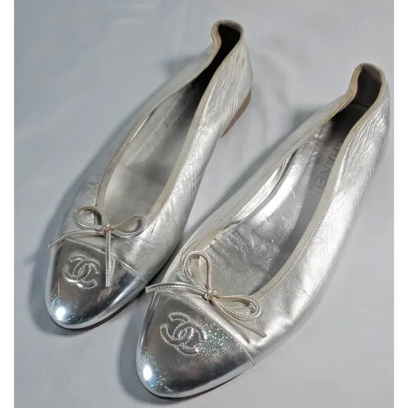 Chanel Gold Metallic Ballet Flats EU Size 42 US 10 G02819 Made in Italy
