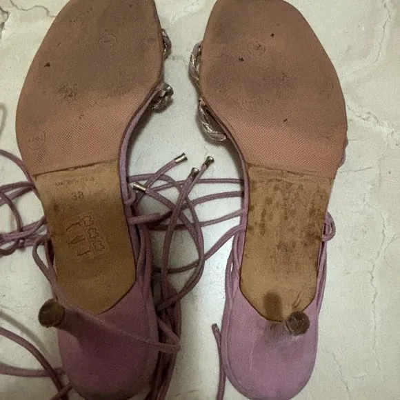 Chanel sandals in pink suede and gold details