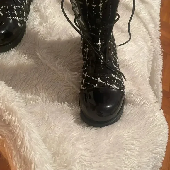 Charles &amp; Keith Stylish Black and White Women's Boots