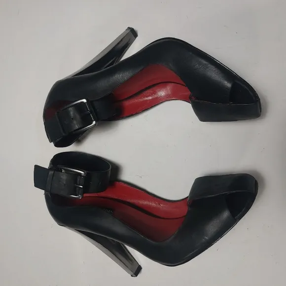 CHARLES JOURDAN PARIS Black Leather Strappy  Heels Size 9M