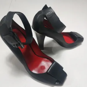 CHARLES JOURDAN PARIS Black Leather Strappy  Heels Size 9M