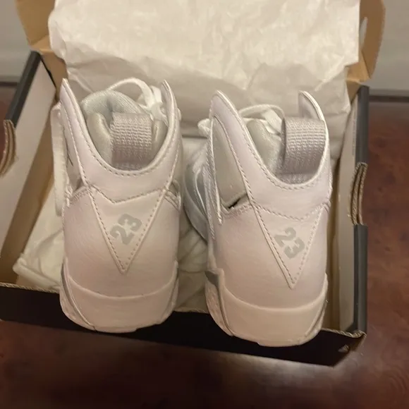 Childrens Jordan unisex sneakers size 11
