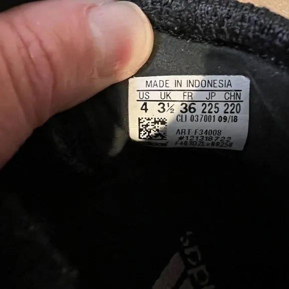 Childrens Unisex Adidas Pure Boost Go‎ Black Running Shoes Sneakers Size 4 Y GUC