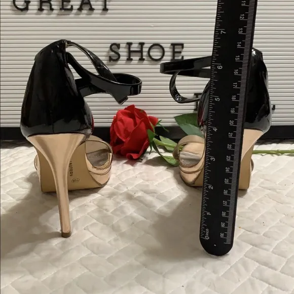 Chinese laundry sandals