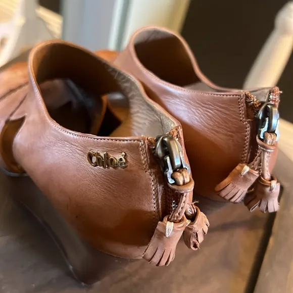 CHLOE, Tan Wedge Sandals, size 38 EU (7.5 US)