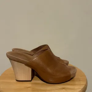 Chocolate‎ Blu Sandals 7.5