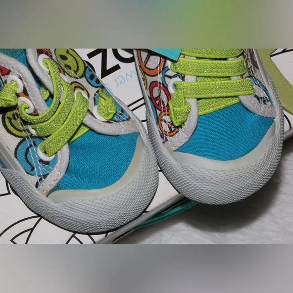 Chooze Smile Face Kids Shoes Toddler Favorite  Colorful Sneaker Size 5T BraneNEW