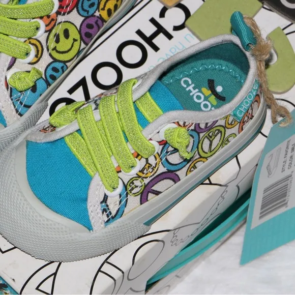 Chooze Smile Face Kids Shoes Toddler Favorite  Colorful Sneaker Size 5T BraneNEW